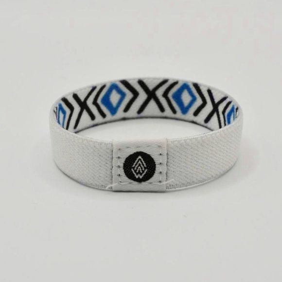 Ascend Stretchy Wristband | Hatian "Water is Life" - Picture 3 of 3